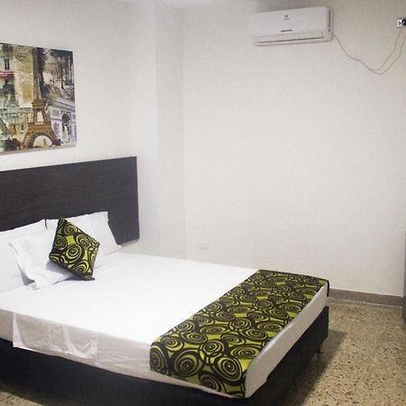 מדיין Casa Hotel Palmas Del Estadio 2 מראה חיצוני תמונה