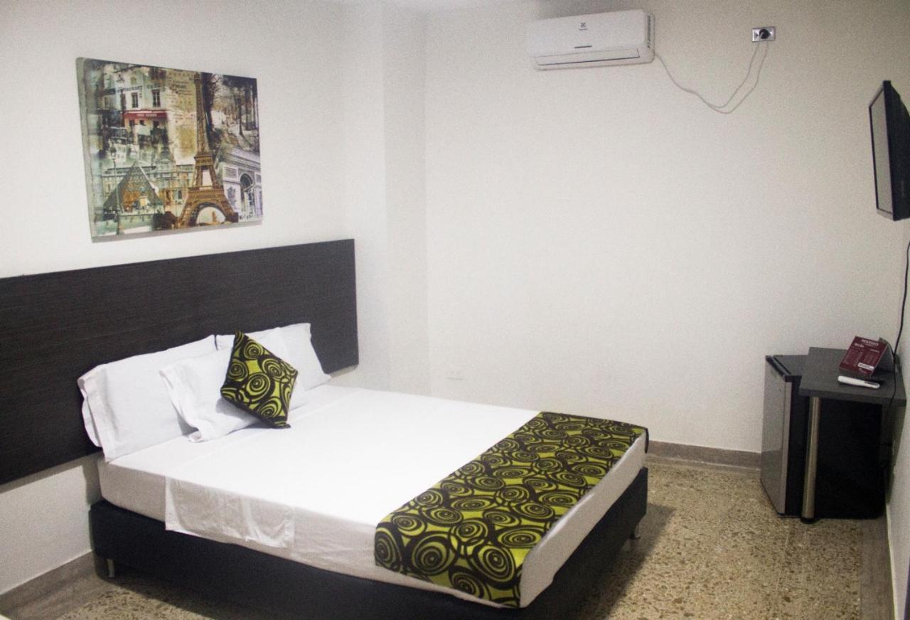 מדיין Casa Hotel Palmas Del Estadio 2 מראה חיצוני תמונה